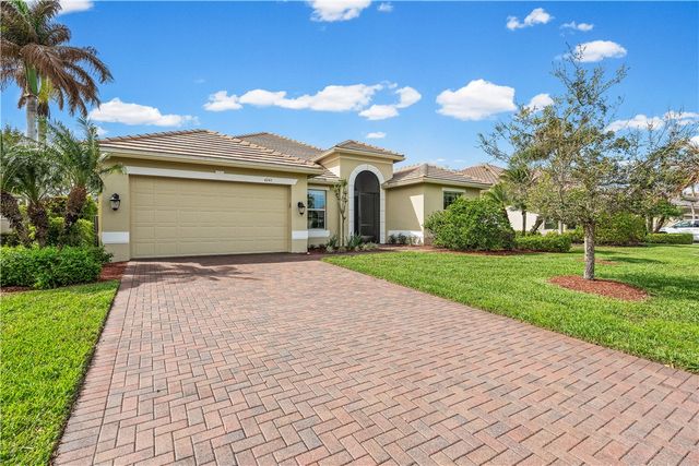 4245 Diamond Square, Vero Beach, FL 32967