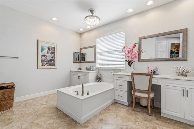 4245 Diamond Square, Vero Beach, FL 32967