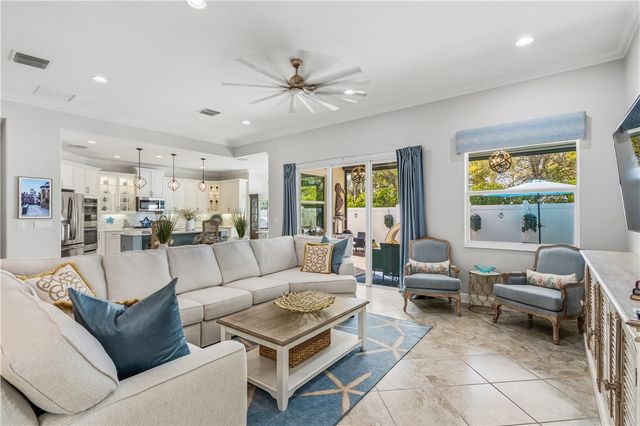 4245 Diamond Square, Vero Beach, FL 32967