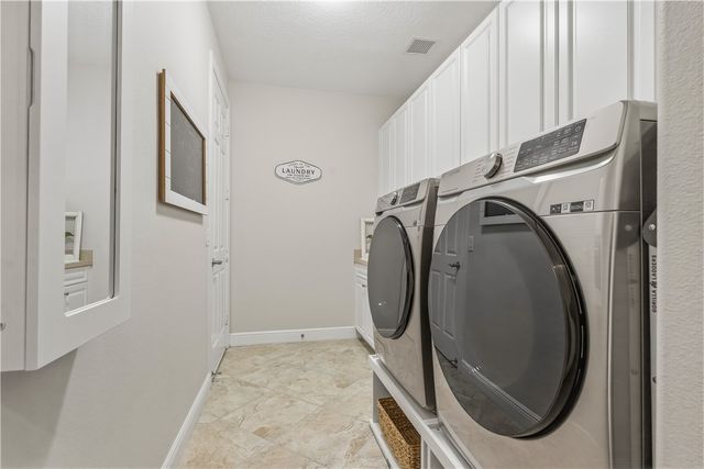 4245 Diamond Square, Vero Beach, FL 32967