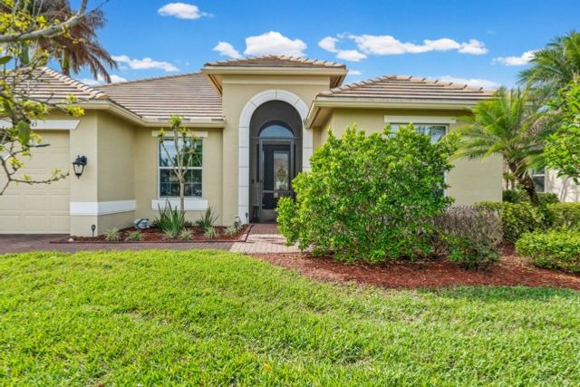 4245 Diamond Square, Vero Beach, FL 32967