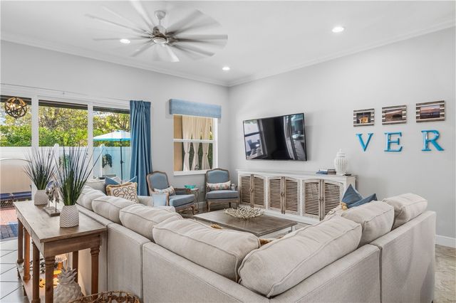 4245 Diamond Square, Vero Beach, FL 32967