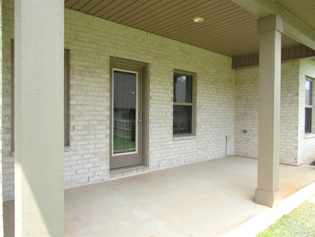 713 Brambling Ct, Cantonment, FL 32533