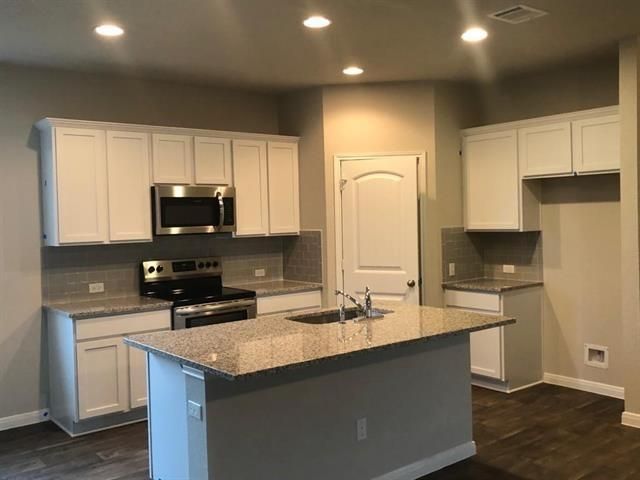 221 Naset DR, Georgetown, TX 78626