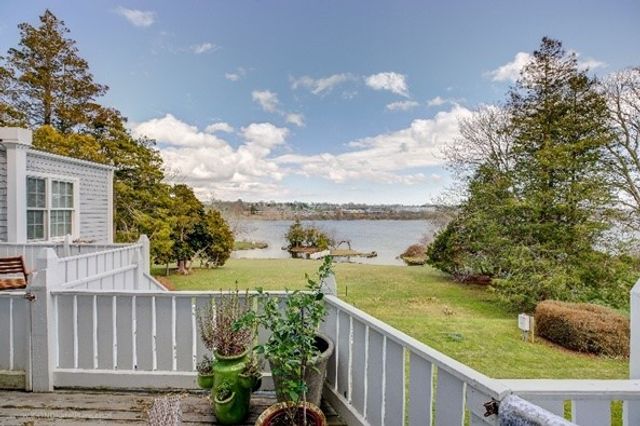 44 Bliss Mine Road 3, Middletown, RI 02842