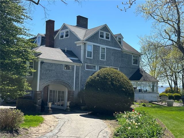 44 Bliss Mine Road 3, Middletown, RI 02842