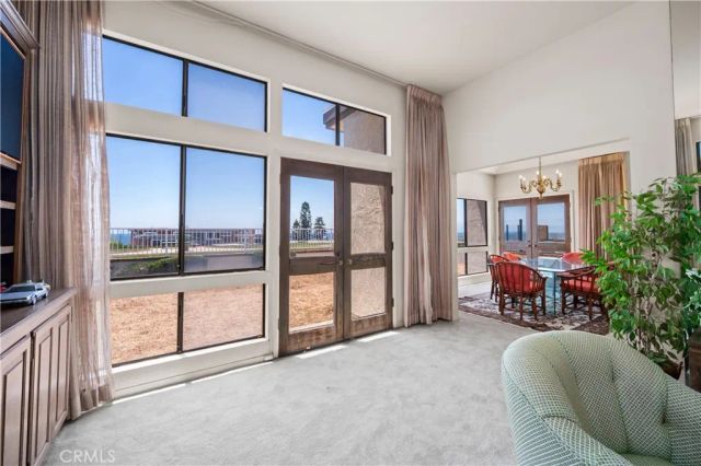 21 Beachcomber Drive, Corona Del Mar, CA 92625