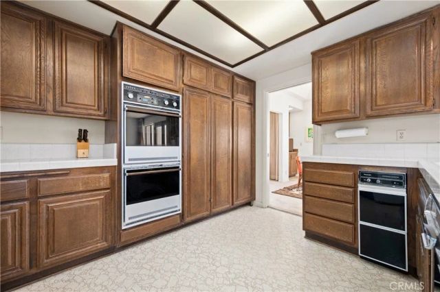21 Beachcomber Drive, Corona Del Mar, CA 92625