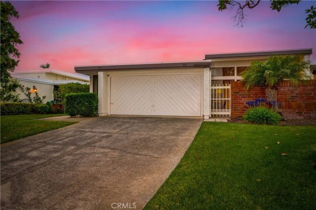 21 Beachcomber Drive, Corona Del Mar, CA 92625