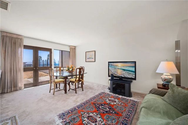 21 Beachcomber Drive, Corona Del Mar, CA 92625