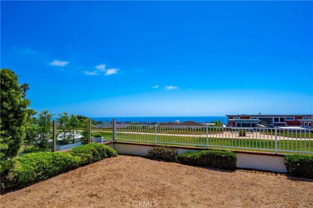 21 Beachcomber Drive, Corona Del Mar, CA 92625