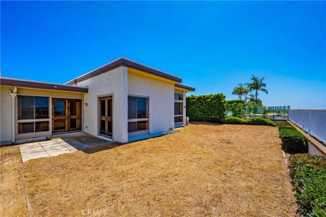21 Beachcomber Drive, Corona Del Mar, CA 92625