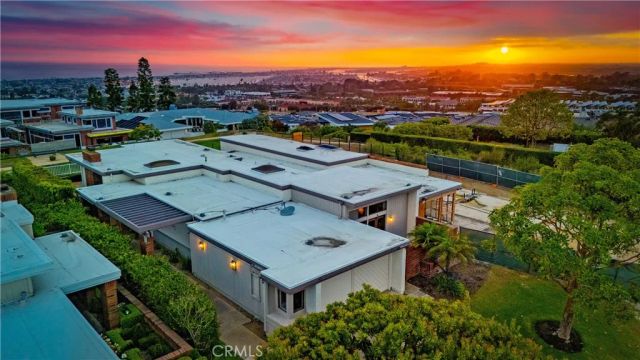 21 Beachcomber Drive, Corona Del Mar, CA 92625