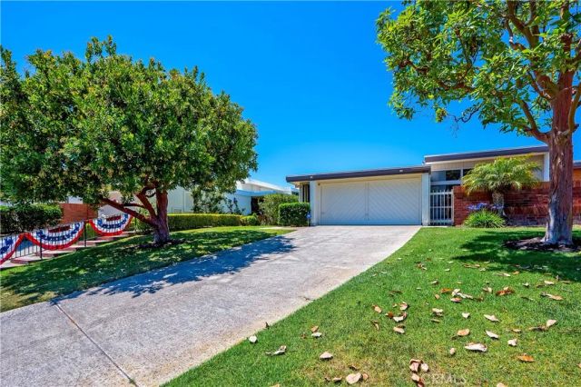 21 Beachcomber Drive, Corona Del Mar, CA 92625