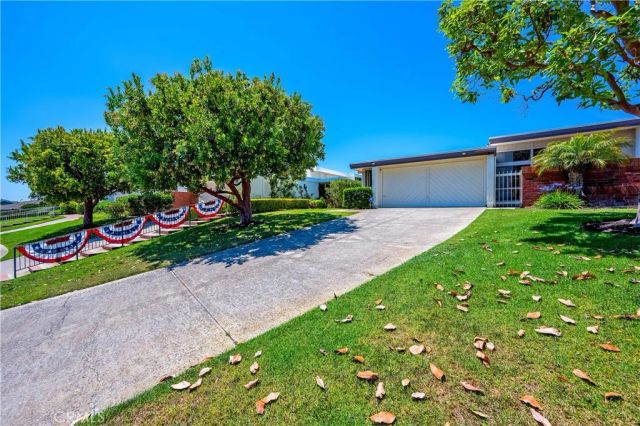 21 Beachcomber Drive, Corona Del Mar, CA 92625