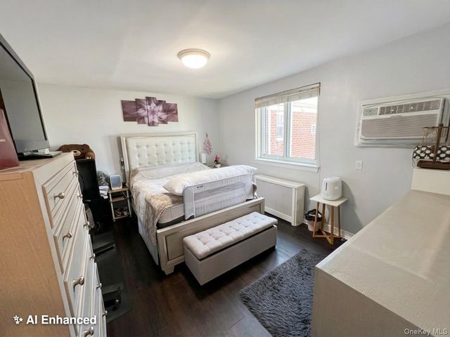 26067 75th Avenue G22, Glen Oaks, NY 11004