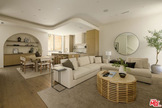 1125 Sanborn Avenue, Los Angeles, CA 90029
