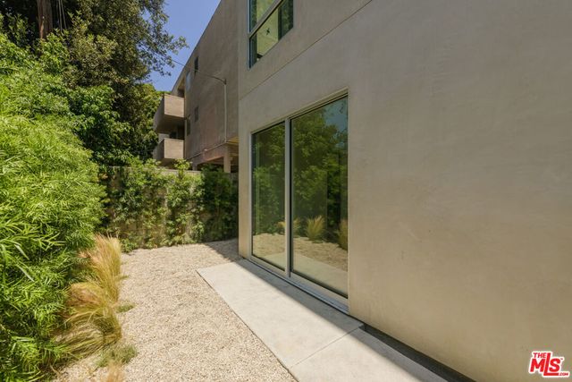 1125 Sanborn Avenue, Los Angeles, CA 90029