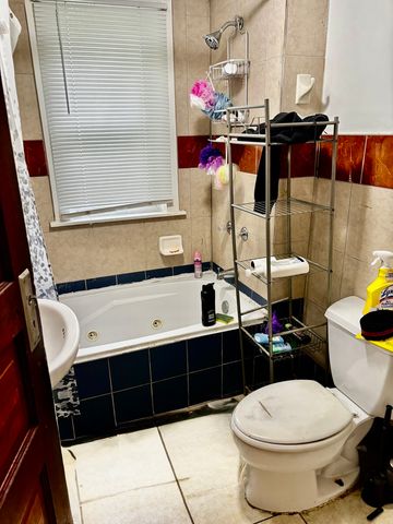 6333 S Carpenter Street, Chicago, IL 60621