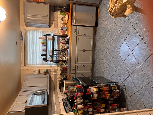 6333 S Carpenter Street, Chicago, IL 60621