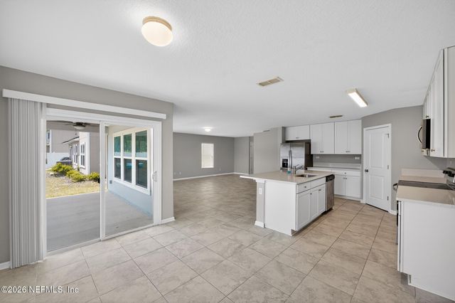 4818 MORNING RISE Circle, Jacksonville, FL 32218