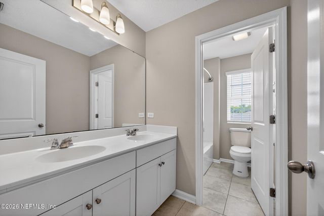4818 MORNING RISE Circle, Jacksonville, FL 32218