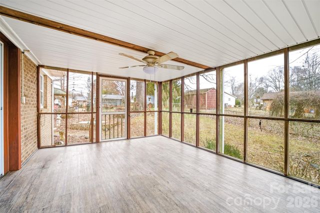 4709 Oakwood Circle, Gastonia, NC 28056