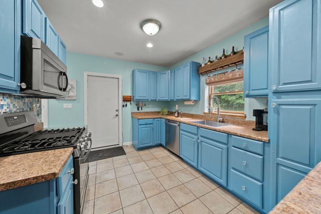 5 Breck St, Worcester, MA 01605