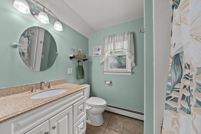 5 Breck St, Worcester, MA 01605