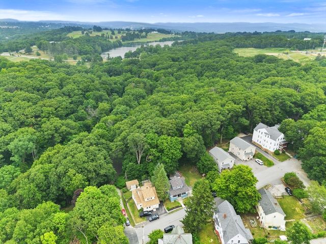 5 Breck St, Worcester, MA 01605