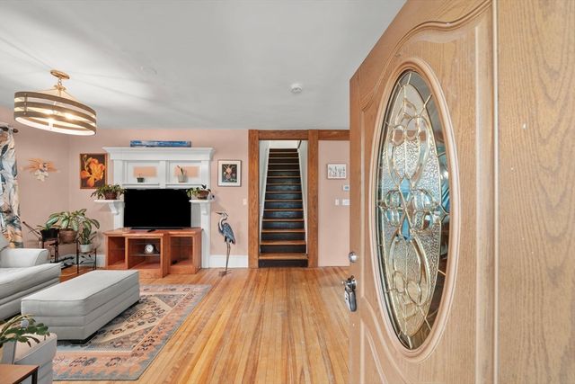 5 Breck St, Worcester, MA 01605
