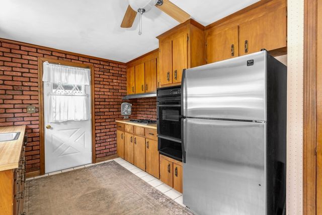 4 Southgate Rd, Franklin, MA 02038