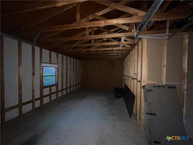 222 York Street, Yorktown, TX 78164