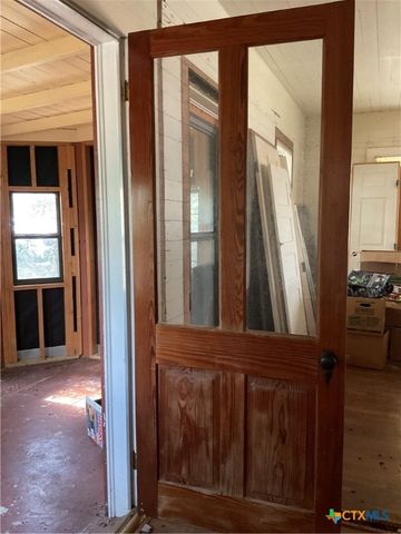 222 York Street, Yorktown, TX 78164