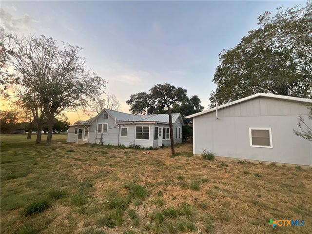 222 York Street, Yorktown, TX 78164