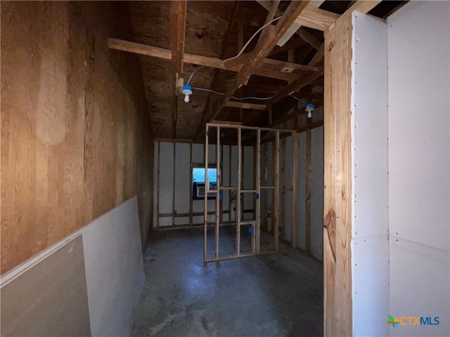 222 York Street, Yorktown, TX 78164