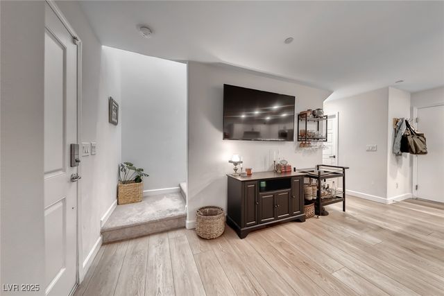 719 Pickled Pepper Place, Henderson, NV 89011