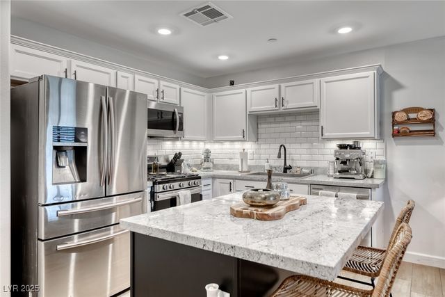 719 Pickled Pepper Place, Henderson, NV 89011