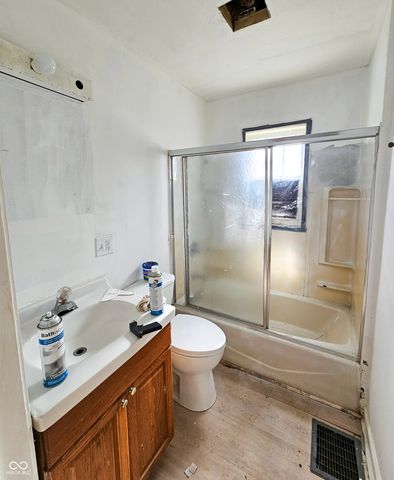 1218 Crosshall Street, Richmond, IN 47374