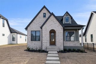 2319 S 31st Street, Rogers, AR 72758