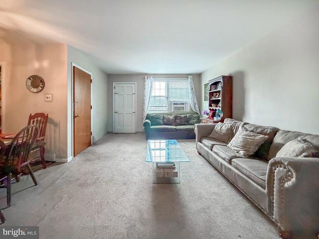 347 BEVERLY BLVD, Upper Darby, PA 19082