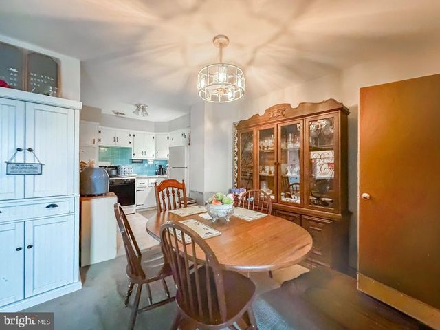 347 BEVERLY BLVD, Upper Darby, PA 19082