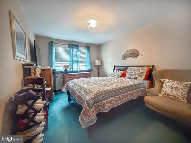 347 BEVERLY BLVD, Upper Darby, PA 19082