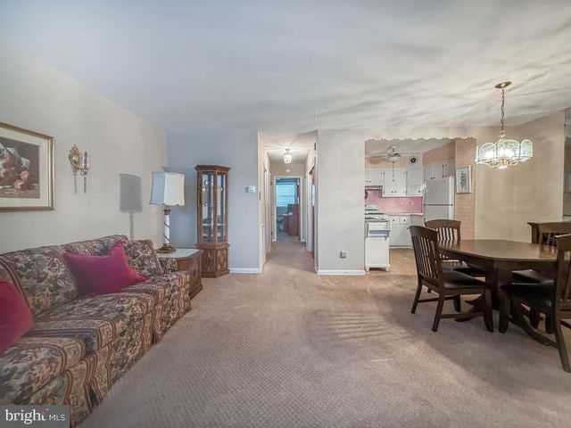 347 BEVERLY BLVD, Upper Darby, PA 19082