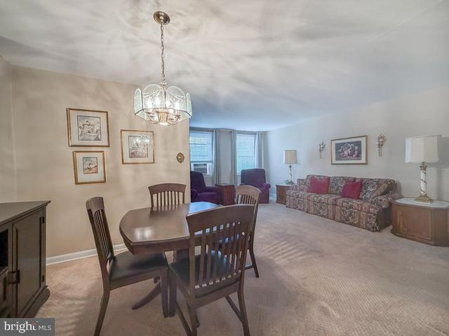 347 BEVERLY BLVD, Upper Darby, PA 19082