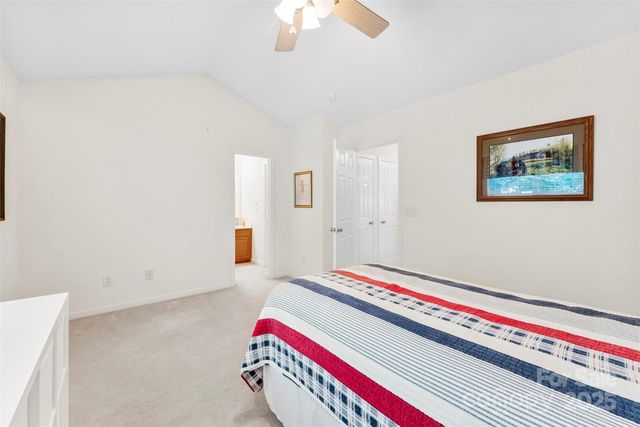 9977 Reindeer Way Lane, Charlotte, NC 28216
