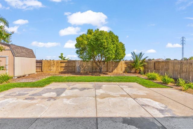 4035 Eugene Dr, Olivehurst, CA 95961