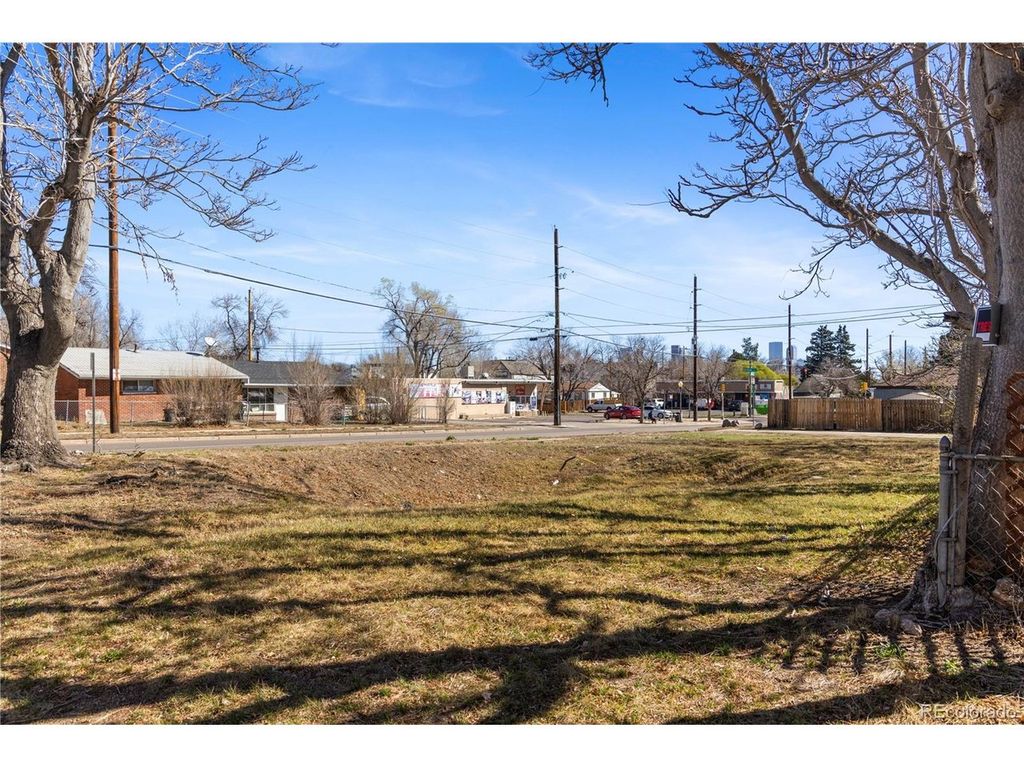 990 King St, Denver, CO 80204