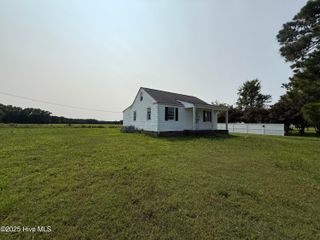 8714 Tyson Farm Road, Stantonsburg, NC 27883