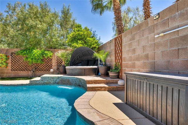 10662 Bonchester Hill Street, Las Vegas, NV 89141